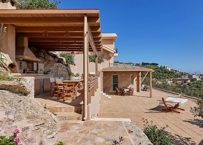 Villa Omikron