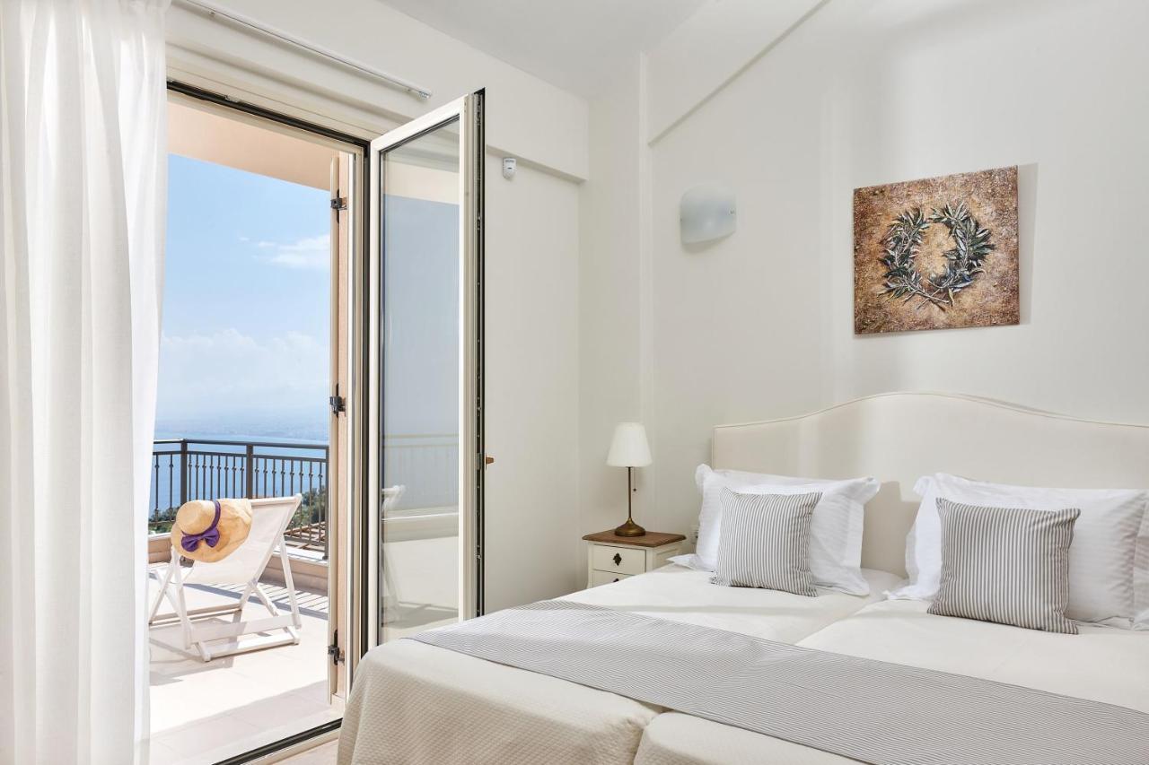 Villa Omikron Rodhia (Crete)