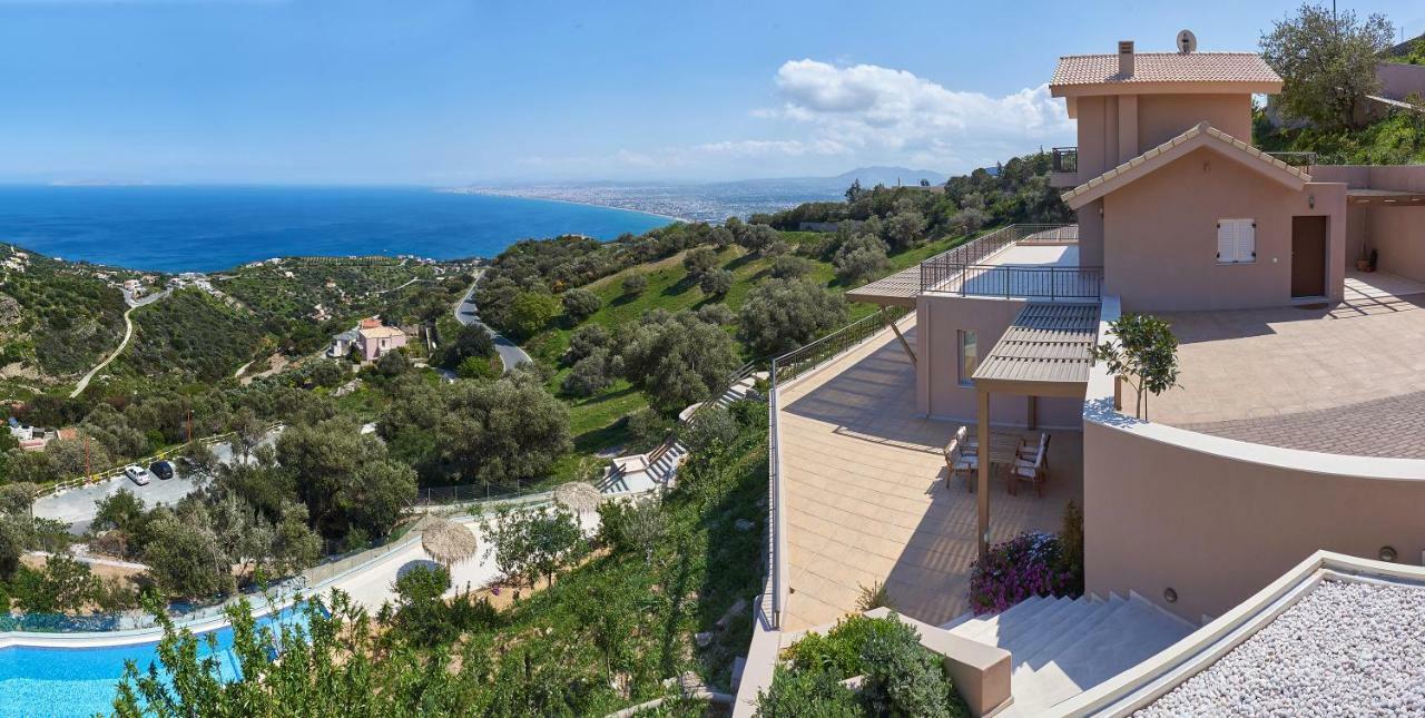 Villa Omikron Rodhia (Crete)
